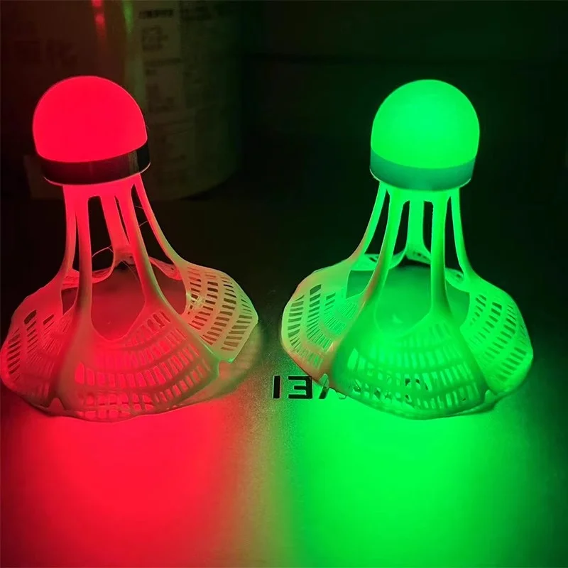 Glow-In-The-Dark Windproof Bad - огляд і ціна Feather Shuttlecock