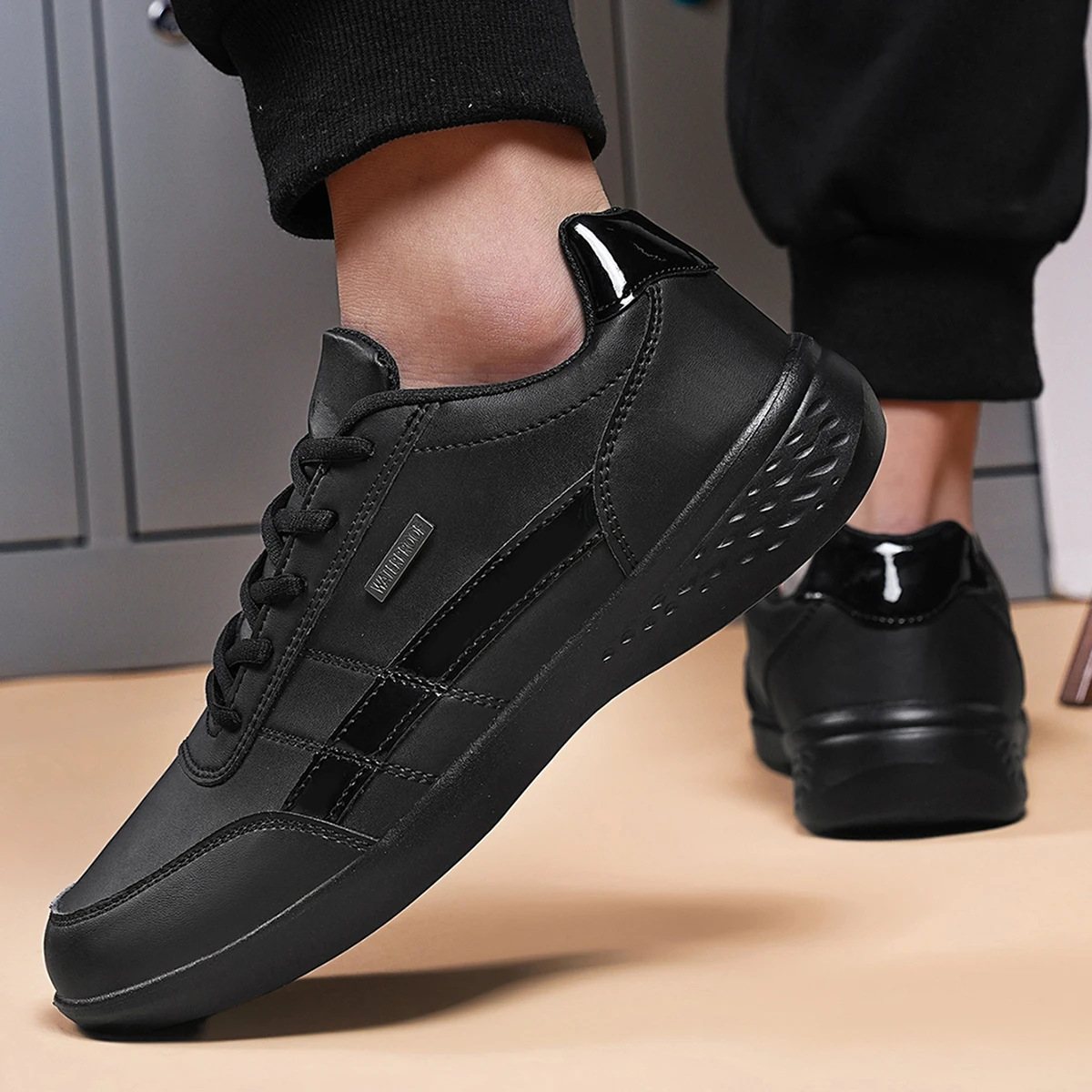 Leather PU Men's Shoes Sneaker - огляд і ціна Badminton Shoes Men